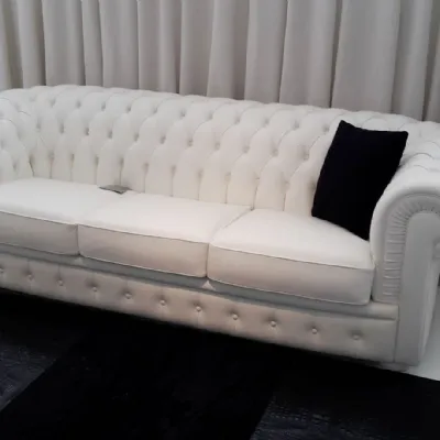 Lineare modello Byron (tipo chester) di Opera a prezzi outlet