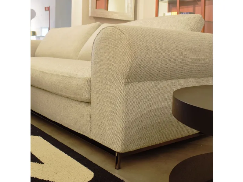 Divano design modello Breton scontato 