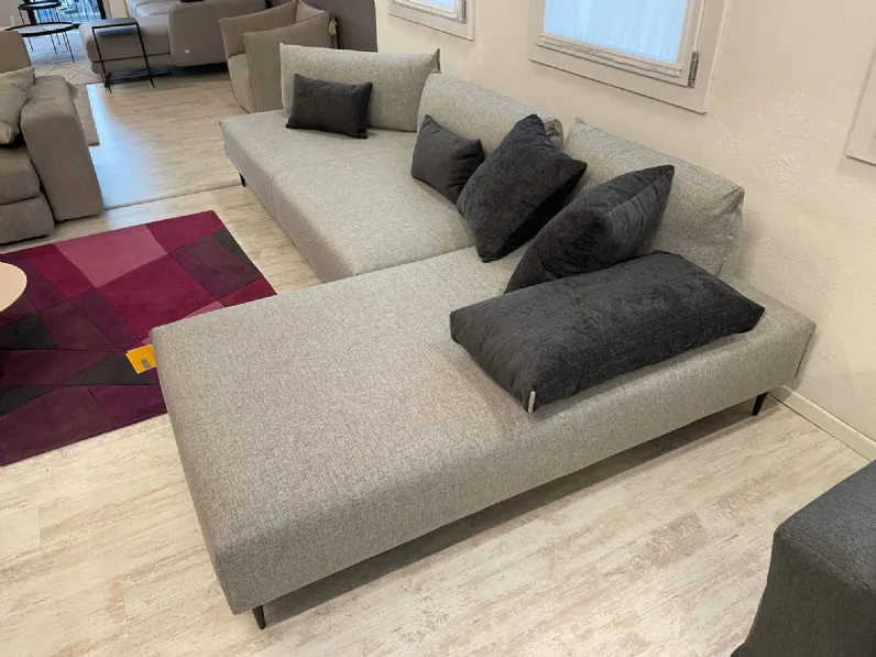 Divano in Tessuto stile moderno modello Divano componibile le comfort bacio scontato - 30%