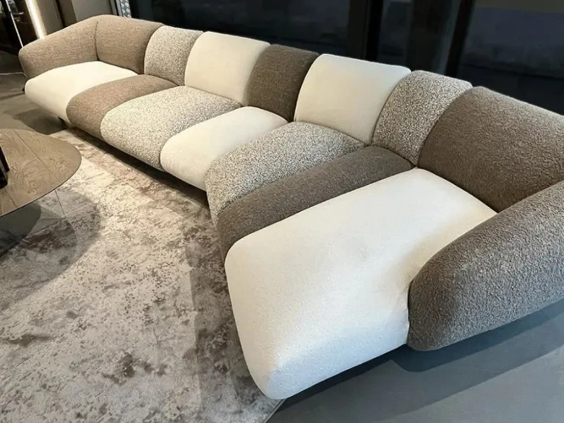 Divano in Tessuto stile design modello Now scontato - 45%