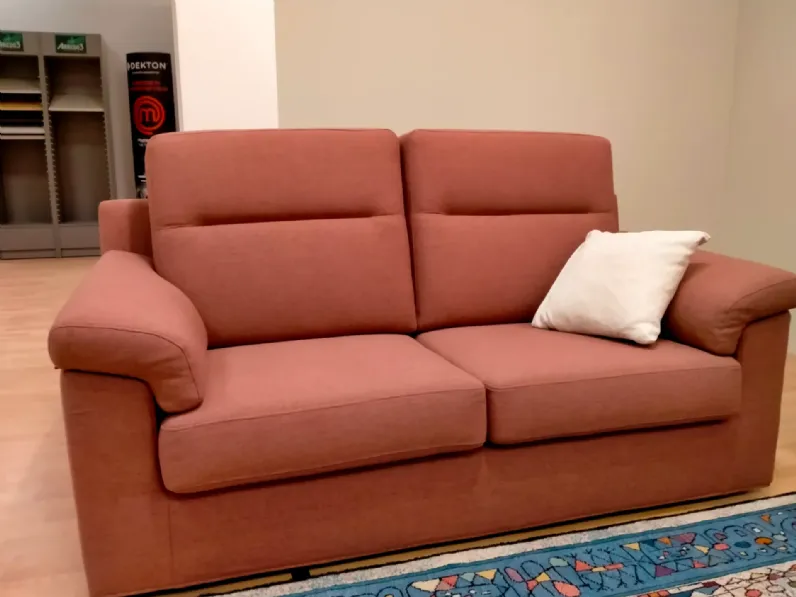 Divano moderno tessuto Friendly di Samoa con sconto del - 45%