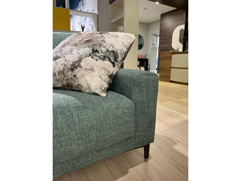 Divano James tessuto in poliuretano  Doimo salotti in Offerta Outlet