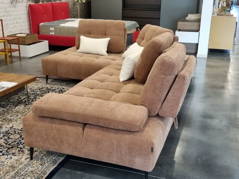 Divano da 4 posti modello Joplin di Le comfort scontato