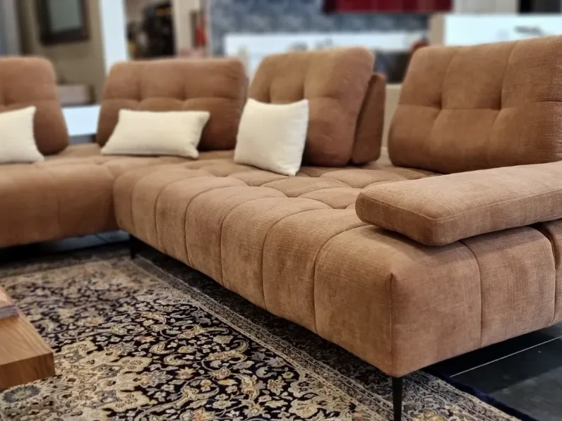 Divano da 4 posti modello Joplin di Le comfort scontato