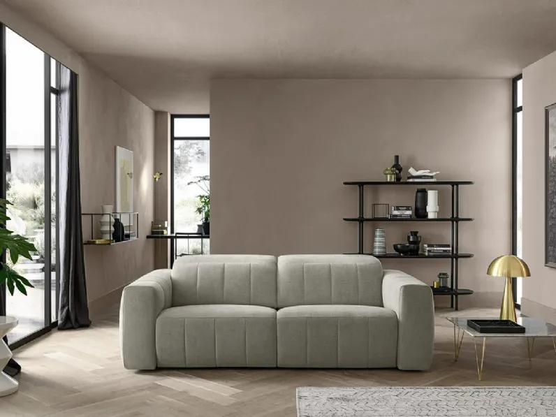 Divano Lineare Kesington Felis in Offerta Outlet a 2325 Euro