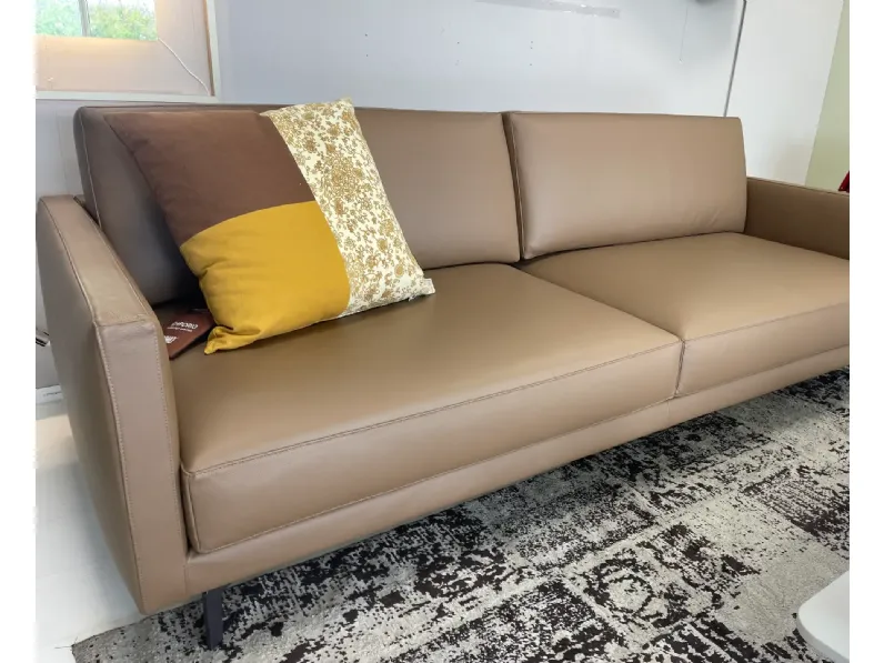 Divano Lineare Konnor 3 posti Doimo salotti in Offerta Outlet a 3500 Euro