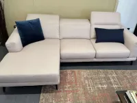 Divano Lambert in Tessuto sfoderabile  di Le comfort scontato 35%