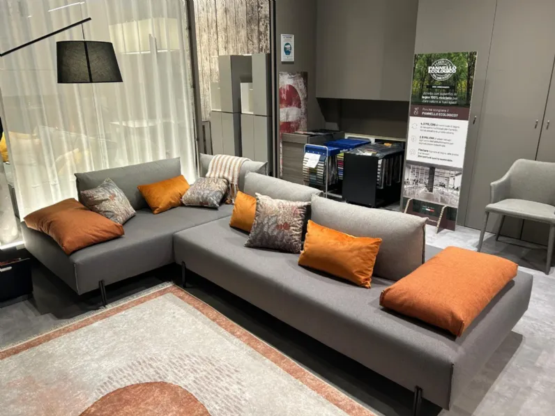 Divano Bacio Le comfort a PREZZO OUTLET scontato del 43%