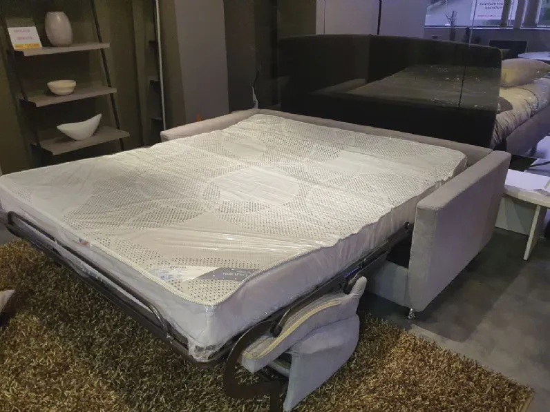 Divano Letto modello Ambrogio 2023 di Vitarelax con forte sconto