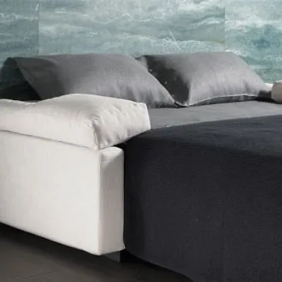 Divano letto in tessuto poliuretano. Bk Salotti in Offerta Outlet.