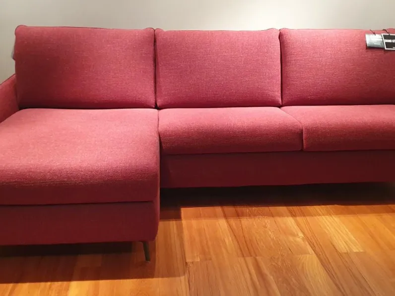 Divano letto Dienne Salotti Valentina. 45% di sconto! Outlet.