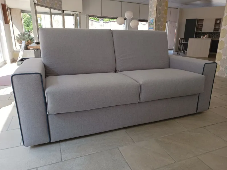 Divano Brian in Tessuto sfoderabile  di Family bedding scontato 12%