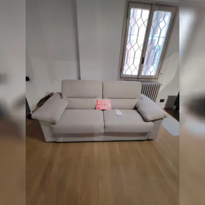 Divano Letto Divano letto modello sofia di Artigianale a prezzo ribassato