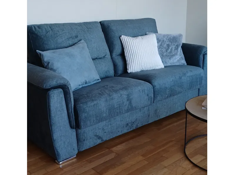 Divano Stelvio  in Tessuto Vis comoda a prezzo ribassato