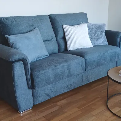 Divano Stelvio  in Tessuto Vis comoda a prezzo ribassato