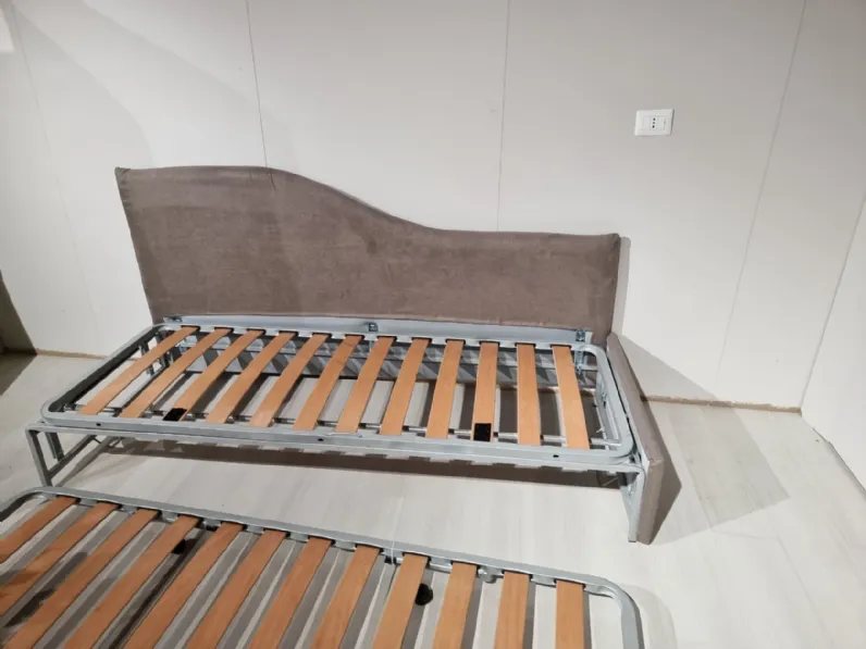 Divano letto tessuto in poliuretano  Salvetti a prezzo Outlet