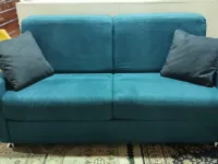 Divano letto tessuto in poliuretano. Offerta Outlet: benessere a prezzi vantaggiosi!