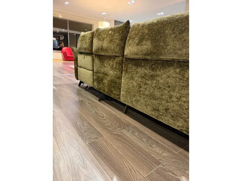 Divano moderno tessuto Levi light di Franco ferri con sconto del - 55%
