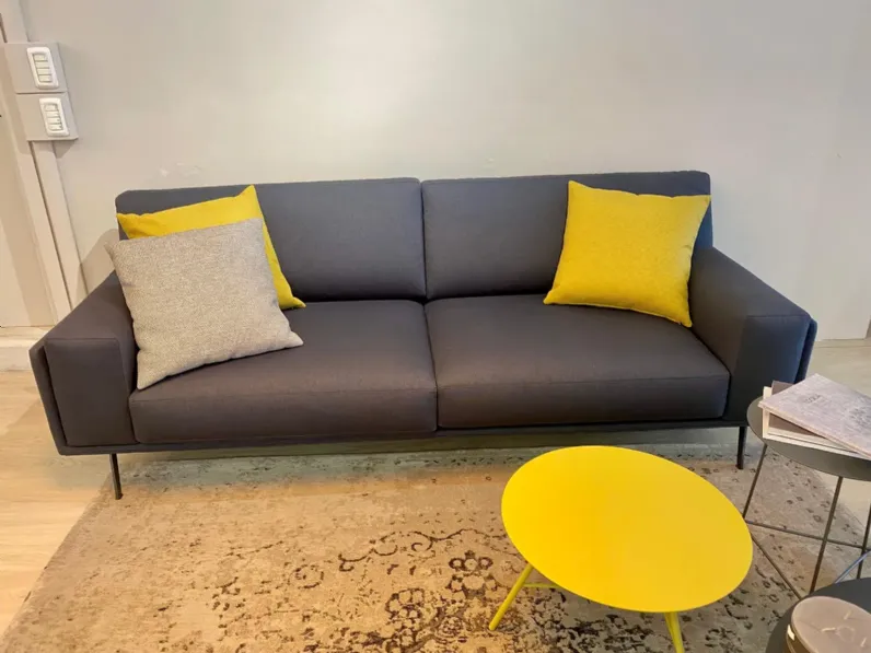 Divano Life 2|0 Confort line a PREZZO OUTLET scontato del 50%