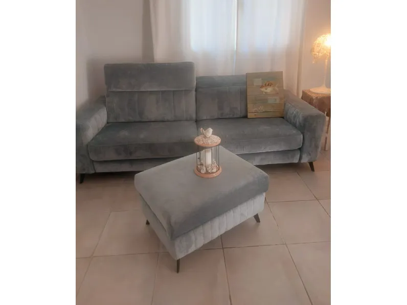 Divano Divano con pouff contenitore in Microfibra sfoderabile  di Le comfort scontato 46%