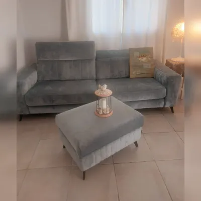 Divano Divano con pouff contenitore in Microfibra sfoderabile  di Le comfort scontato 46%