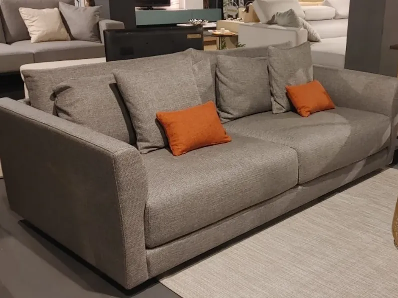 Divano cox by domingo salotti tessuto in misto piuma  Artigianale a prezzo Outlet