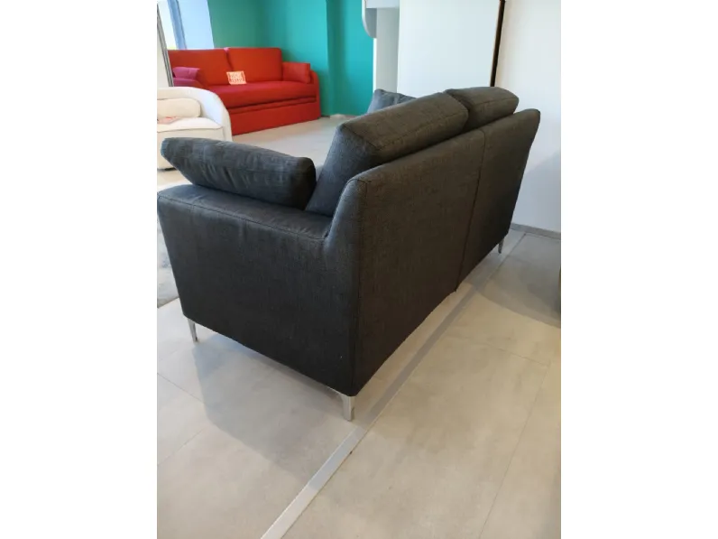 Divano modello flamenco tessuto in poliuretano  Artigianale in Offerta Outlet