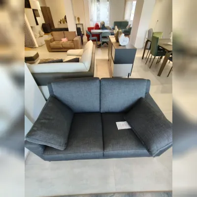 Divano Divano modello flamenco tessuto in poliuretano  Artigianale in Offerta Outlet