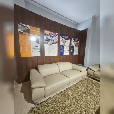 Divano Lineare Divano modello gina in vera pelle Artigianale a 1050 Euro