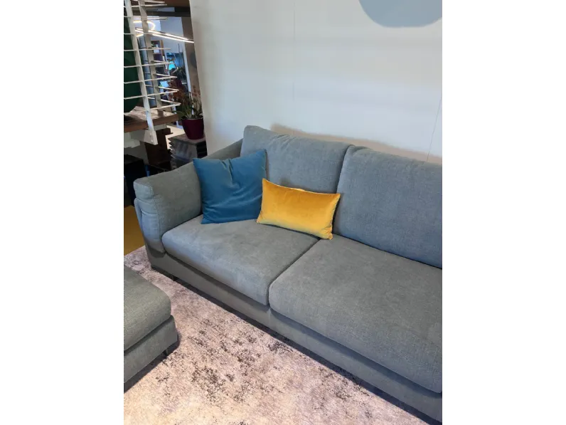 Divano zeno con pouff  Biba salotti a PREZZO OUTLET scontato del 30%