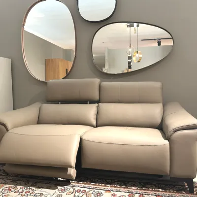 Divano Glendale in Pelle non sfoderabile  di Nicoletti home scontato 30%