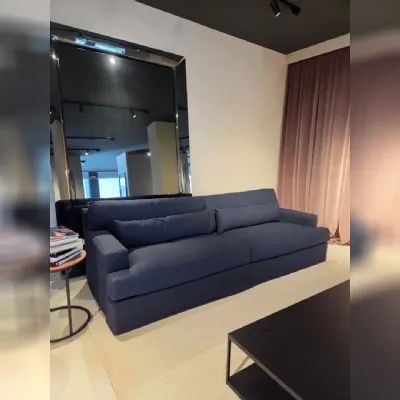 Divano Lineare James 255  di Meridiani a prezzo ribassato