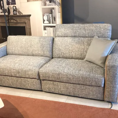 Divano design tessuto Kuby di Egoitaliano con sconto del - 58%