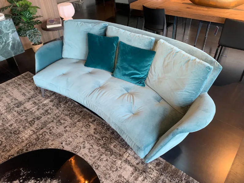 Divano Lovy hi tessuto in poliuretano  Bonaldo in Offerta Outlet