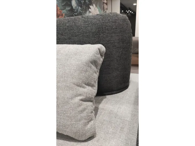 Divano Matrix special in Tessuto sfoderabile  di Samoa scontato 30%