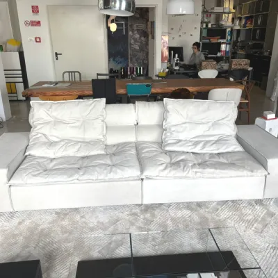 Divano in Pelle stile design modello Miami soft scontato - 43%