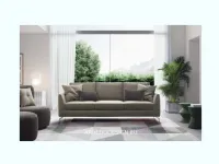 Divano Mike tessuto in poliuretano  Le comfort a prezzo Outlet