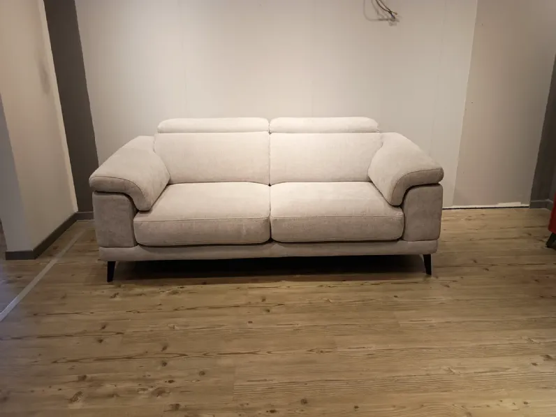 Divano Lineare Mod norton Le comfort in Offerta Outlet a 1100 Euro