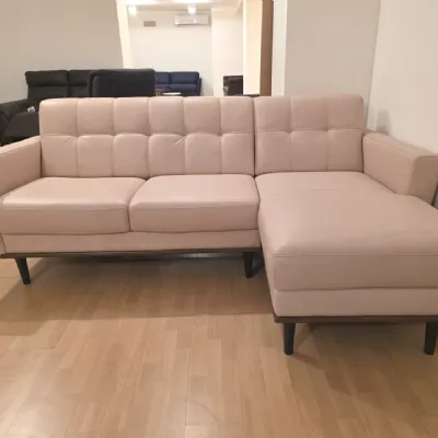 Divano Lineare 2 posti con chaise longue in pelle Artigianale in Offerta Outlet a 900