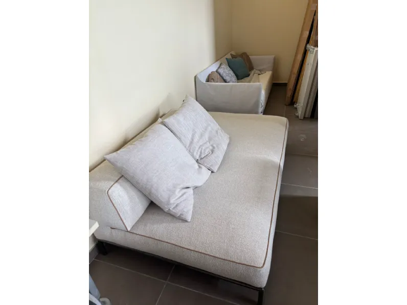 Divano Lineare Perry up di Flexform a prezzo ribassato