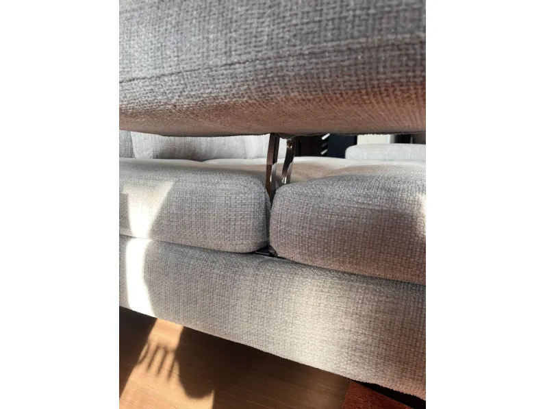 Divano Serena tessuto in poliuretano  Nicoletti home in Offerta Outlet