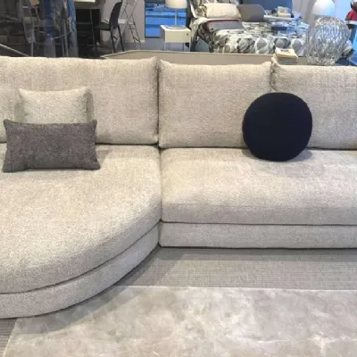 Divano Lineare modello Togo double di Le comfort con forte sconto