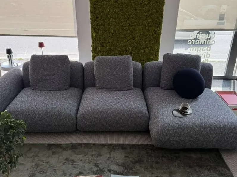 Divano Tokio  di Arflex in stile design a prezzo Outlet