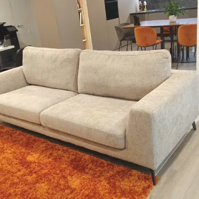 Divano Lineare Voyage Le comfort in Offerta Outlet a 1700 Euro