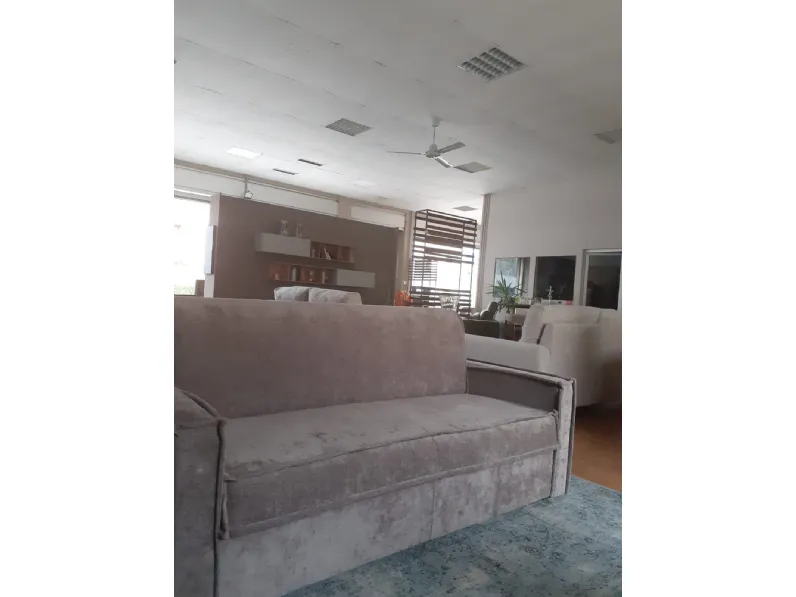 Divano Lola in Tessuto sfoderabile  di Artigianale scontato 30%