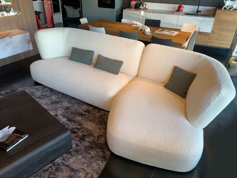 Divano moderno modello Londy scontato 