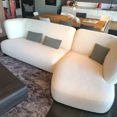 Divano moderno modello Londy scontato 