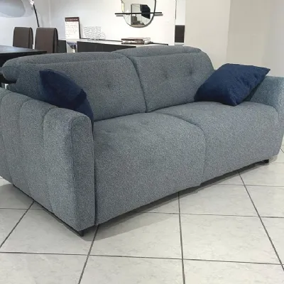 Divano Matera di La casa moderna in stile moderno a prezzo Outlet