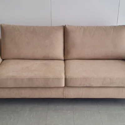 Divano Lineare modello Mike di Le comfort in offerta