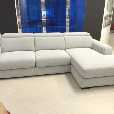 Divano Con penisola modello Mod graffiti di Le comfort in offerta